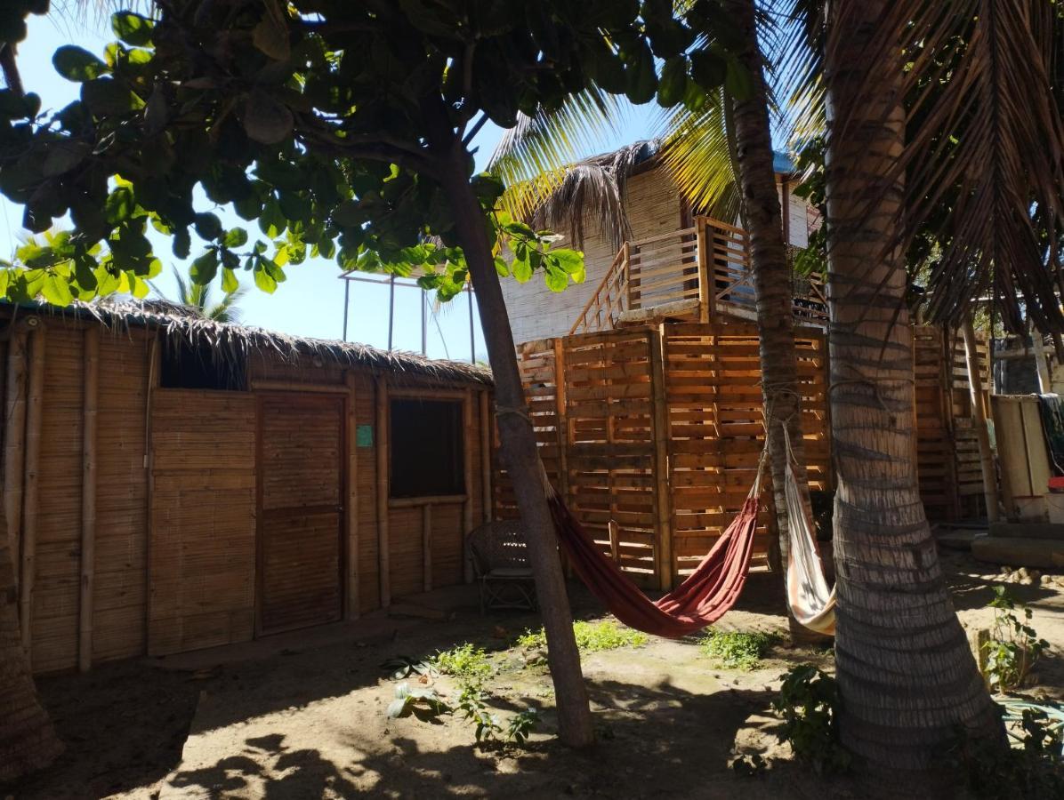 Los Almendros De Mancora Bagian luar foto