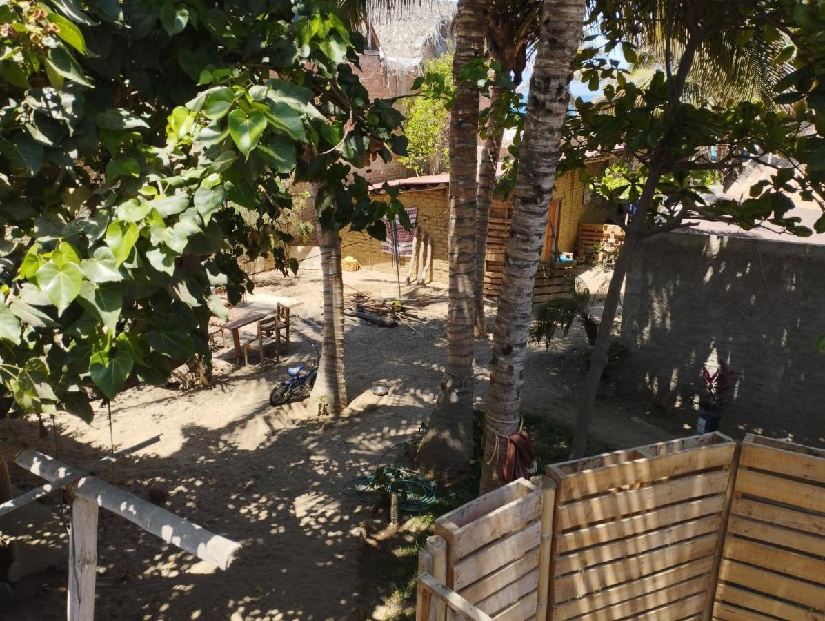 Los Almendros De Mancora Ruang foto